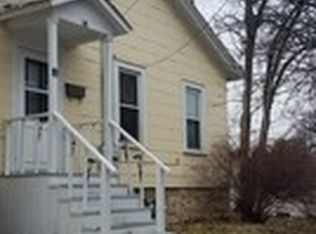 33 N Hickory St, Joliet, IL 60435