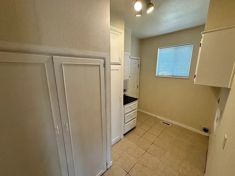 5028 N Linn Ave — Photo 11