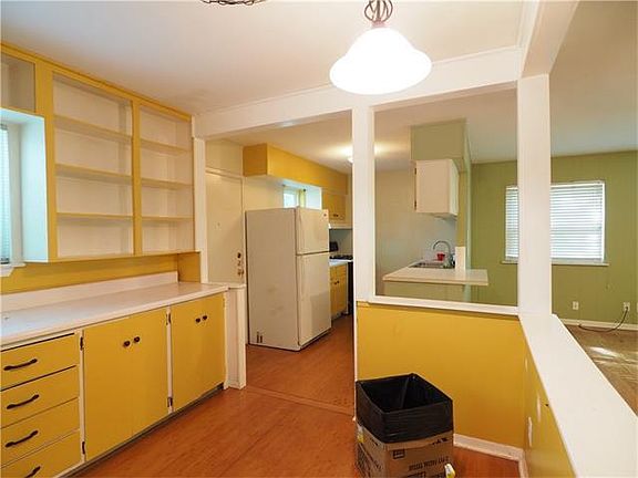 4th image of 4701 Richmond Ave