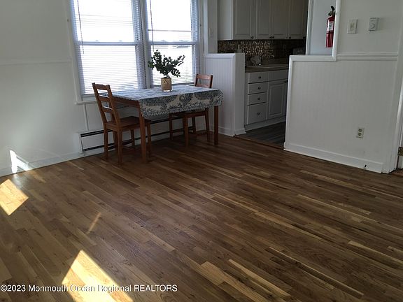 3rd image of 237 Seabreeze Ave Unit A