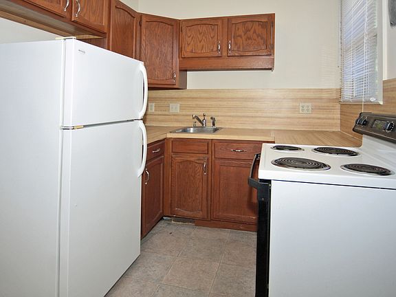 4th image of 3836 Central Ave APT 6