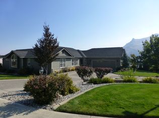 627 Kings Ct, Wenatchee, WA 98801