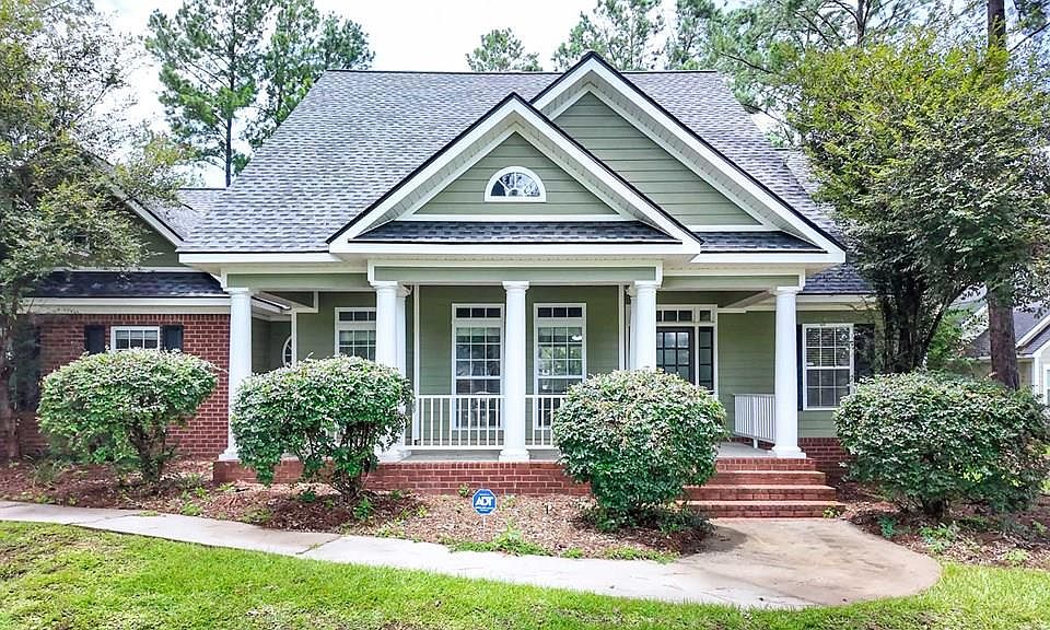 1st image of 102 Spur Ln