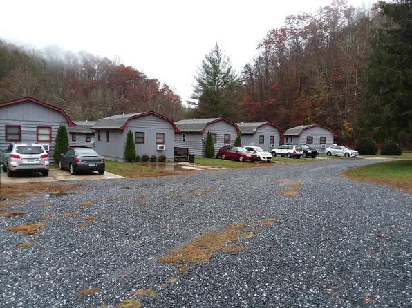 22 Reading Ln #3, Cullowhee, NC 28723