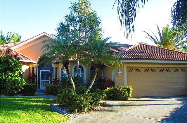 1st image of 4005 SW 28th Pl