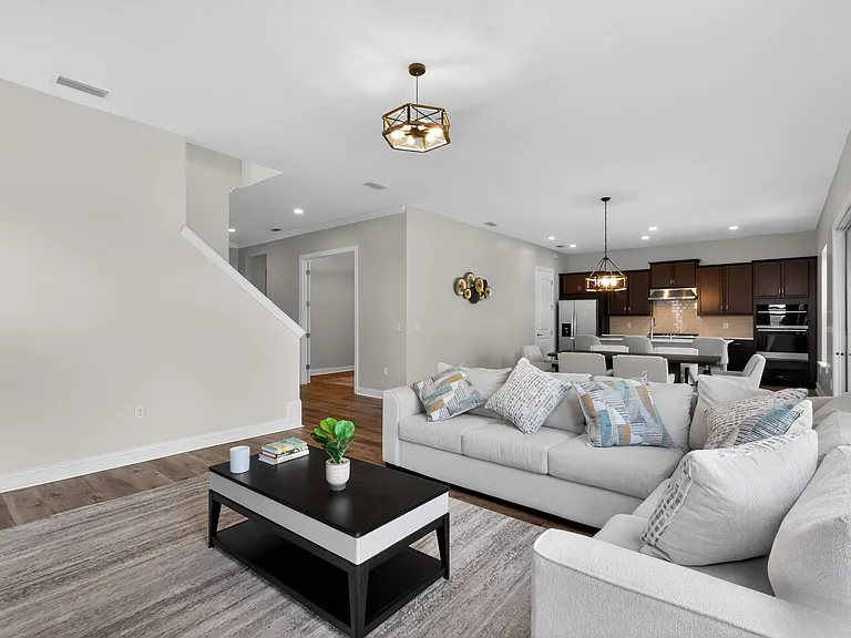 98 Permit Ct — Photo 8