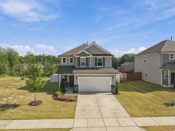 1838 Carlton Links Dr, Fuquay Varina, NC 27526