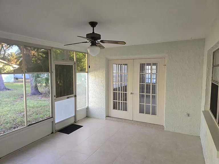 7251 McGinnes Ct — Photo 36