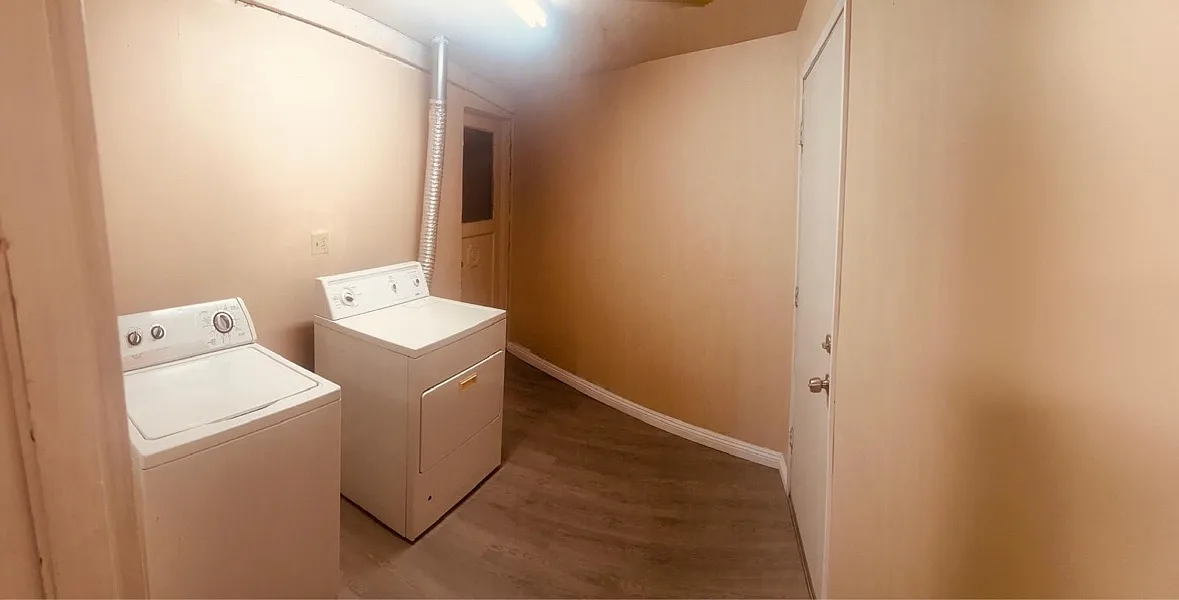 3 bed, 1166 sqft, $1,895 — Photo 2