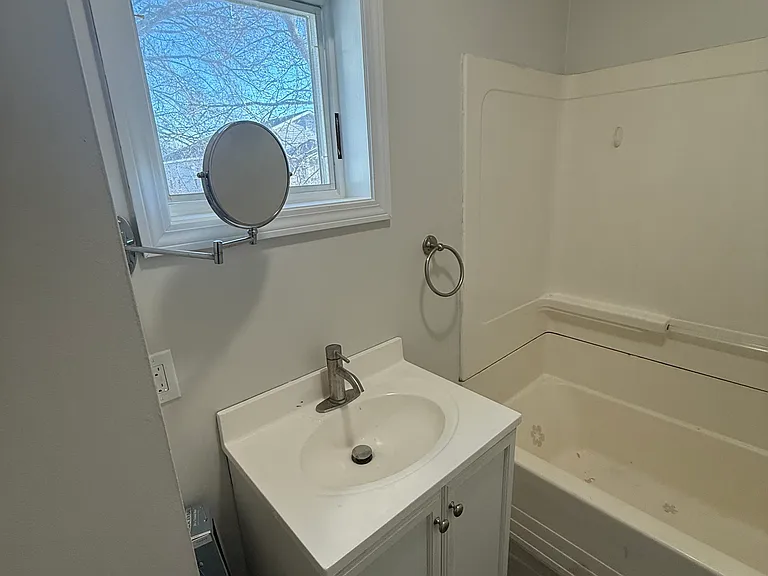 418 Park Ave #2 — Photo 10