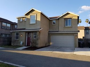2352 Ship Rock Ave, Tulare, CA