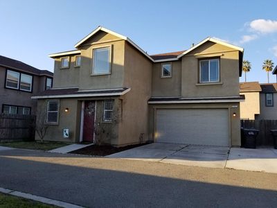 2352 Ship Rock Ave, Tulare, CA, 93274