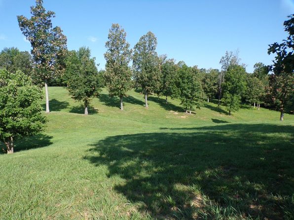 107 W Highland Park, Earlington, KY 42410