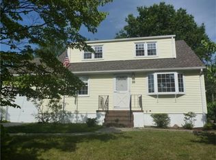 26 Lois Ave, East Brunswick, NJ