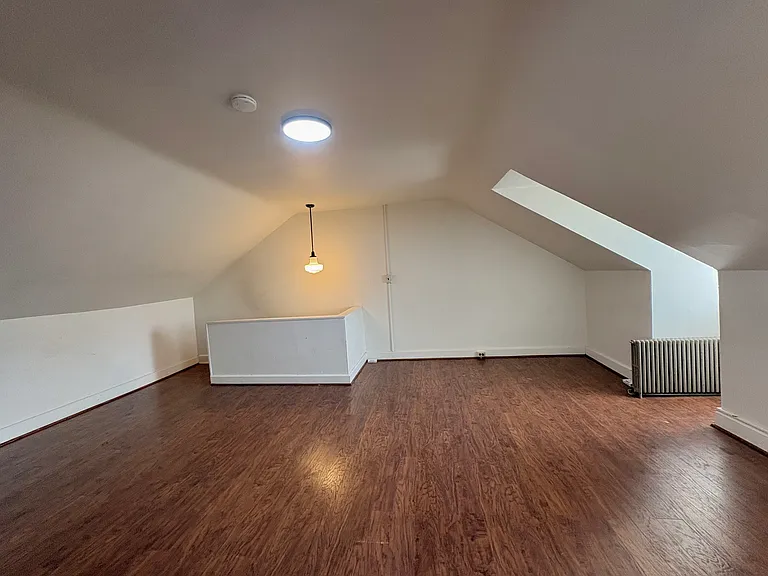 48 E Princess St #2 — Photo 24