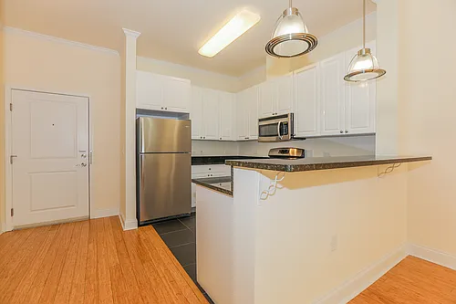 12 Main St #D107 Photo 1