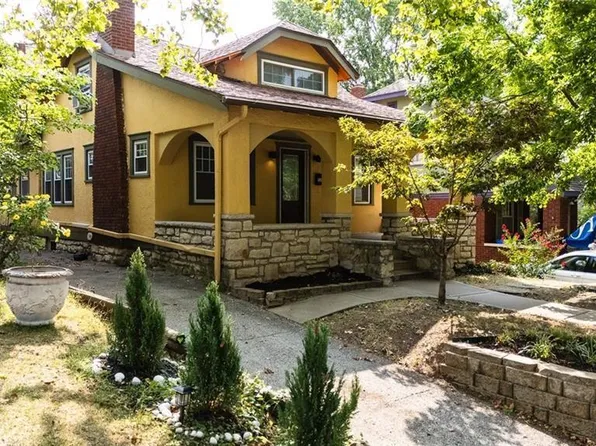 5125 Tracy Ave, Kansas City, MO 64110