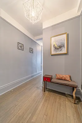 Sold by R New York | media 14