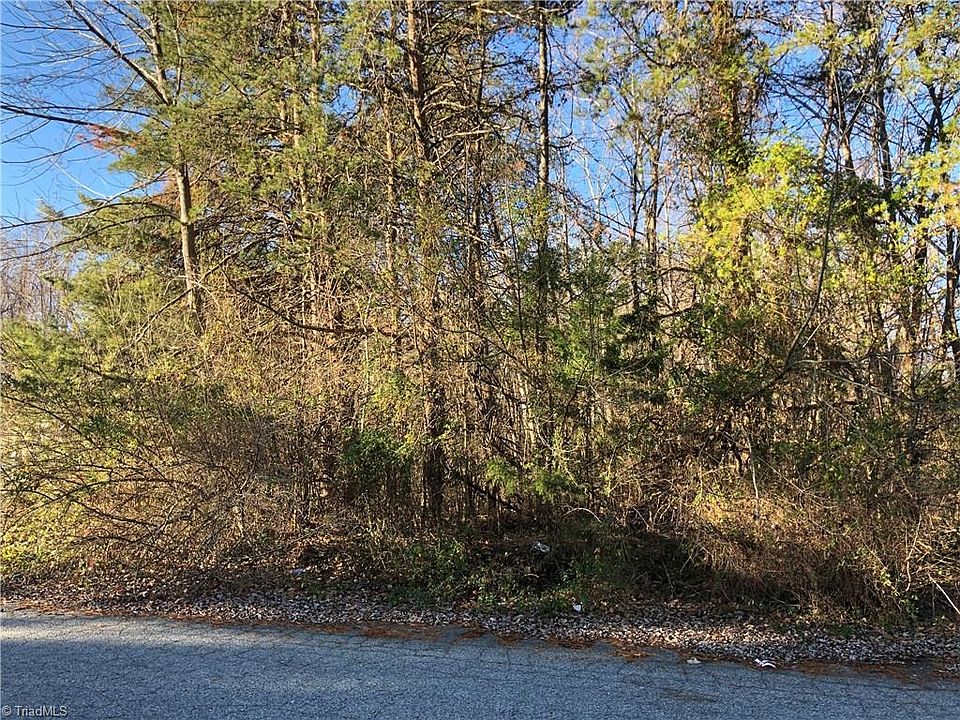 1st image of 4915 Shady Pine Dr