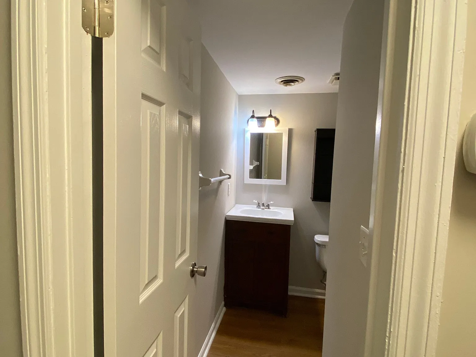 2 bed, 1.5 bath, 1107 sqft, $2,150 — Photo 3