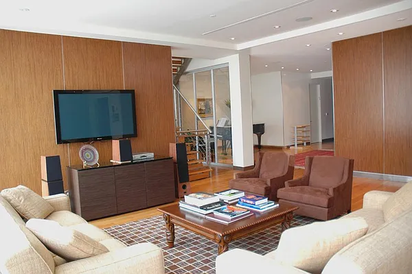 Rented by Corcoran | media 50