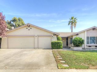 1611 Inverness Dr, Woodland, CA 95695
