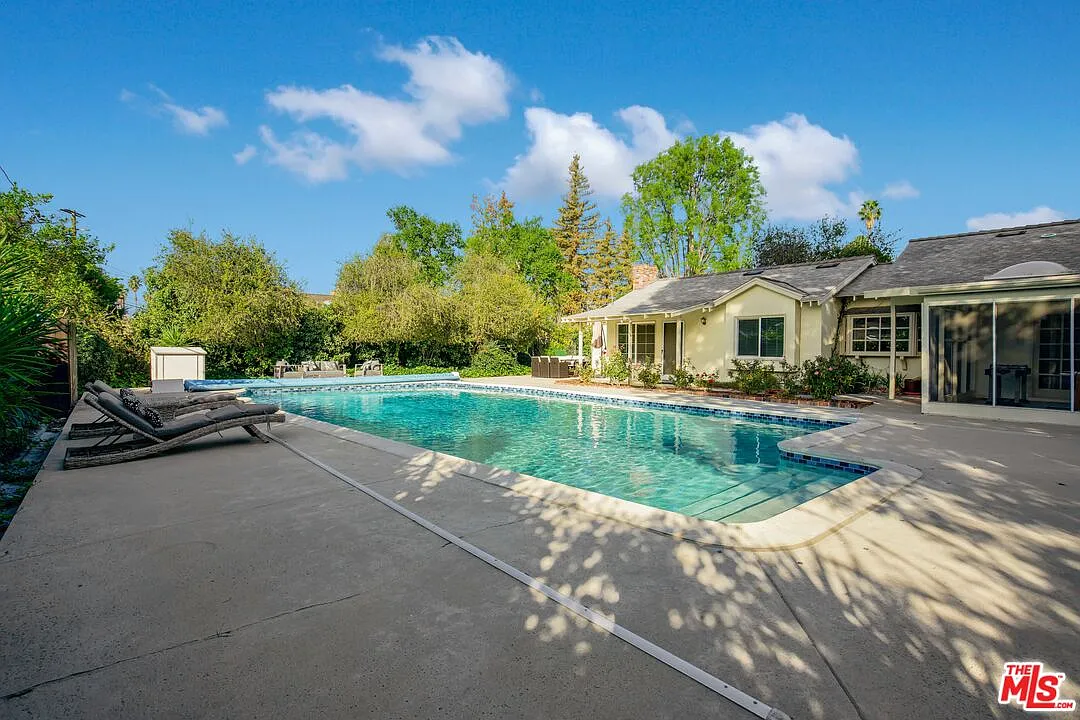 4 bed, 3.5 bath, 2256 sqft, $9,900 — Photo 3