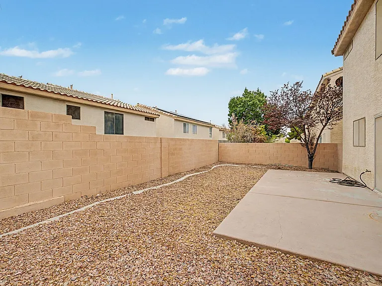 7928 Horn Beam Ct — Photo 23
