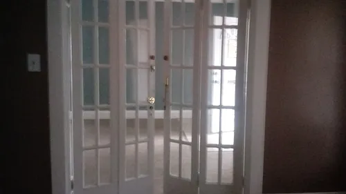 1013 Nathaniel Rooms Photo 1