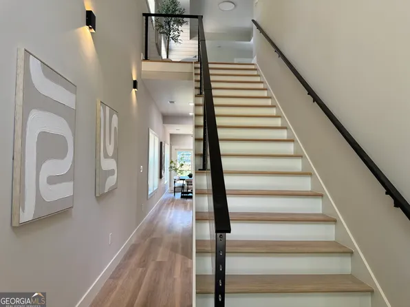 1318 Pine Ave, East Pt, GA 30344