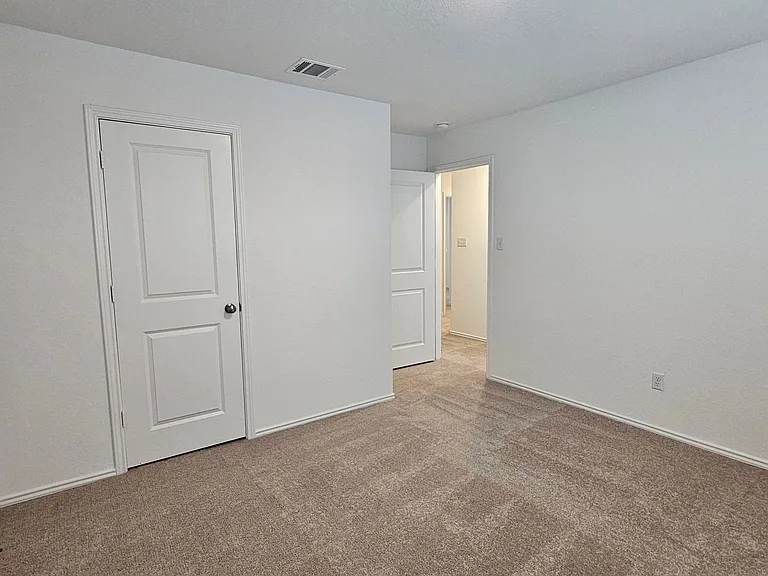 414 Bass Dr — Photo 25