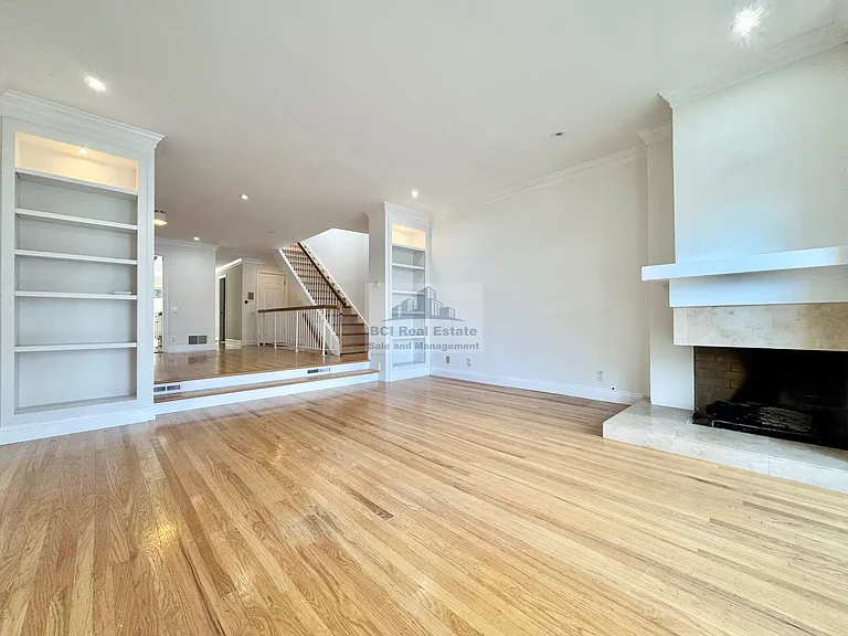 6 Topaz Way — Photo 5