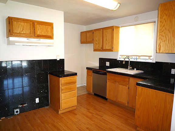 5th image of 3333 Georgia St