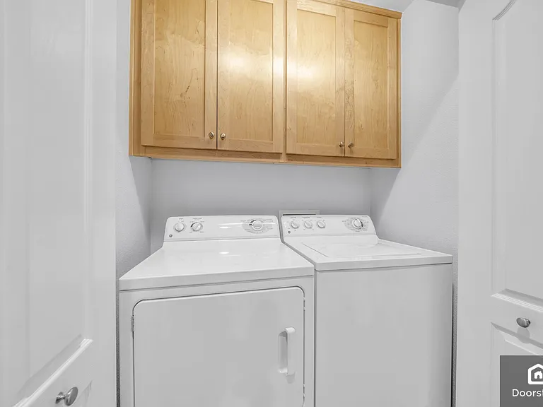 581 Saco Ter — Photo 18