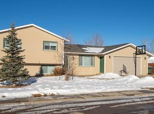 708 Rodeo St, Gillette, WY 82718