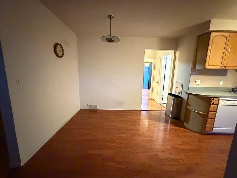 25125 Campbell Ave — Photo 10