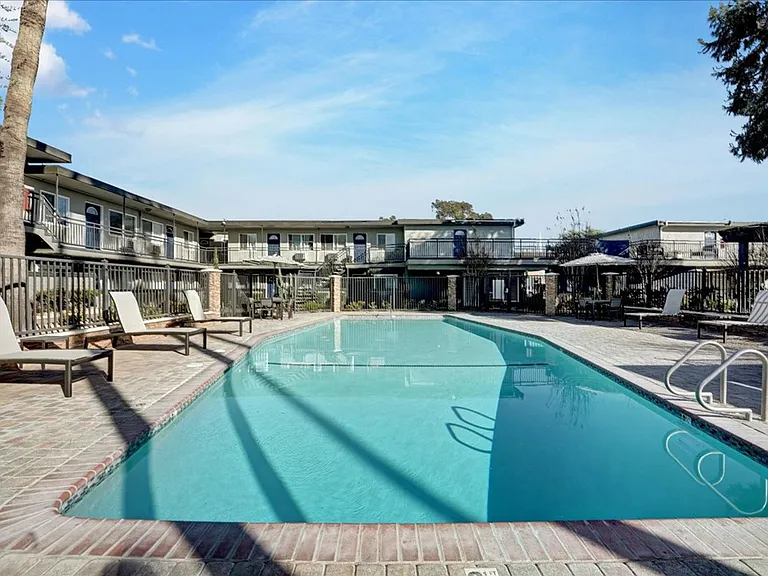 Tierra Palms Apartment Homes — Photo 60