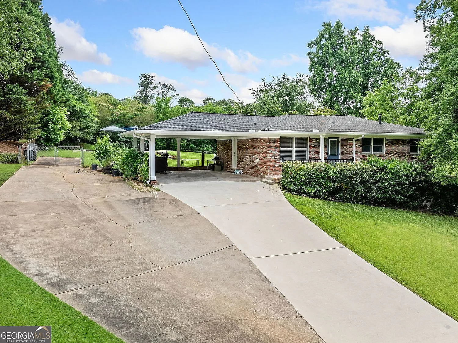 4 bed, 2279 sqft, $4,500 — Photo 4