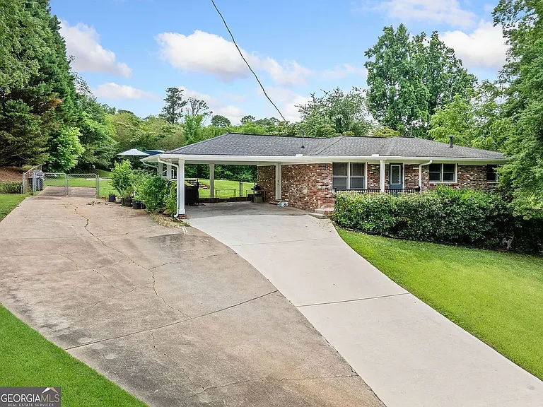 3190 Crestview Cir — Photo 4