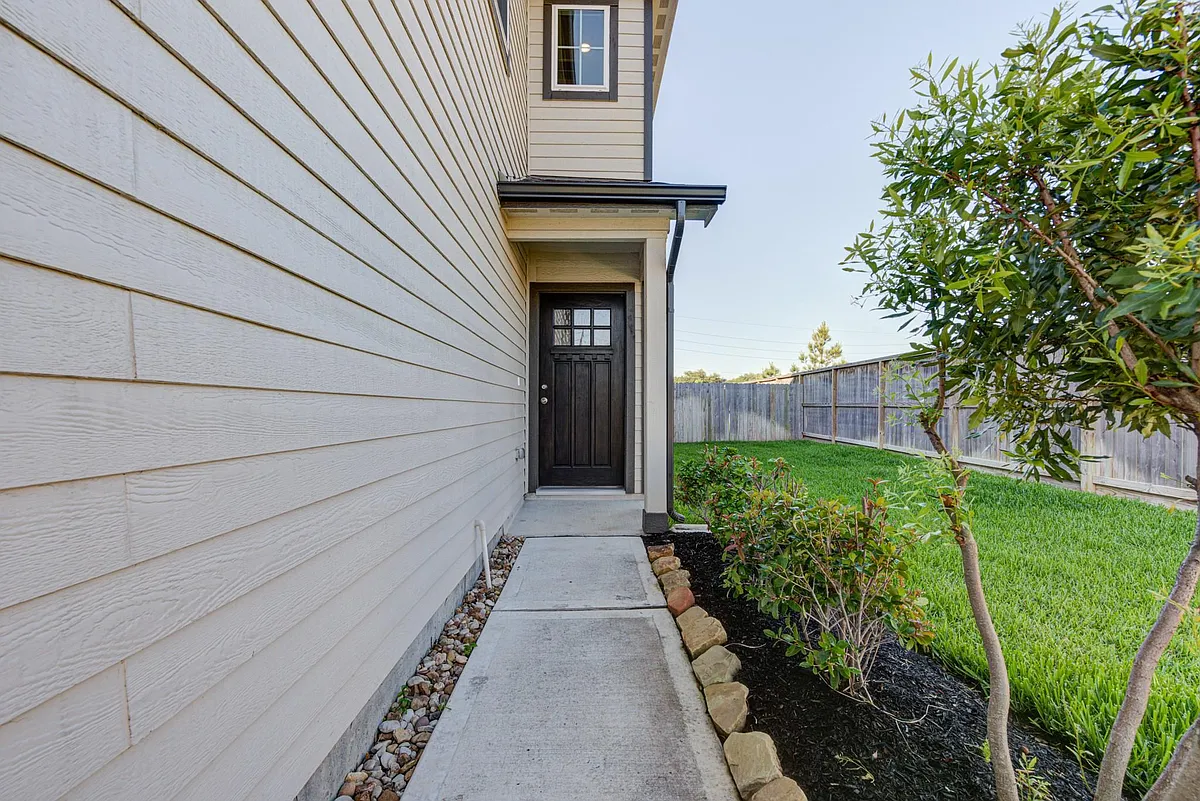 Building Photo - 18831 Glenwood Chase Ct
