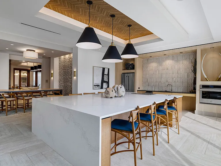 Bexley Clearfork — Photo 15