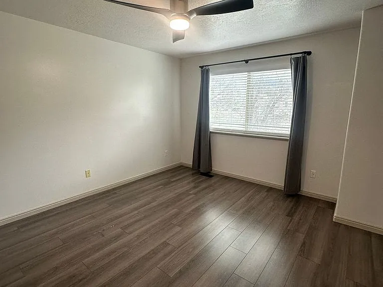 1584 E Sandalwood Dr — Photo 10