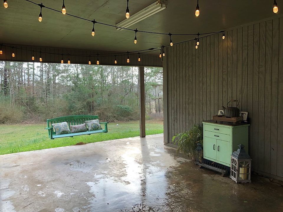2nd image of 406 New Camp Rd