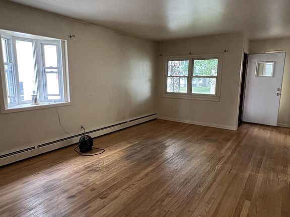 4th image of 1723 27th STREET