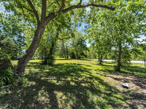 18-19 Twenty Antioch Rd, Trevor, WI 53179