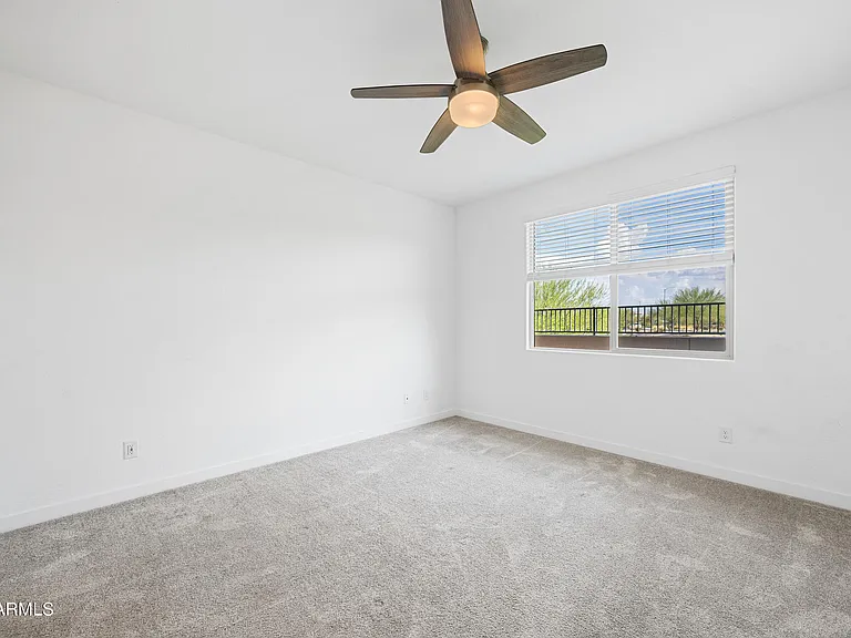 8911 W Solano Dr — Photo 12
