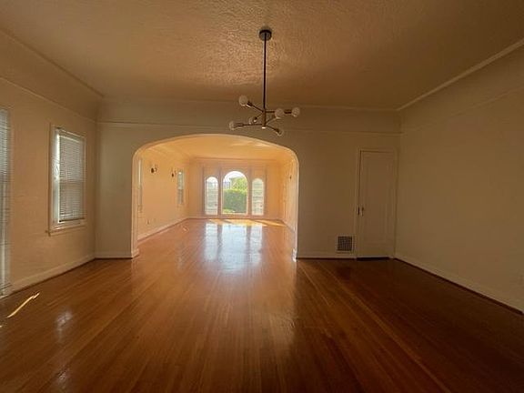 dinning room through living room