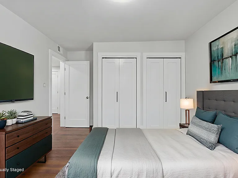 18 Ronan St #2 — Photo 40