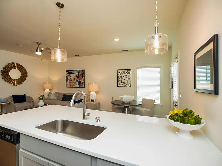 4260 Brevard Blvd — Photo 18