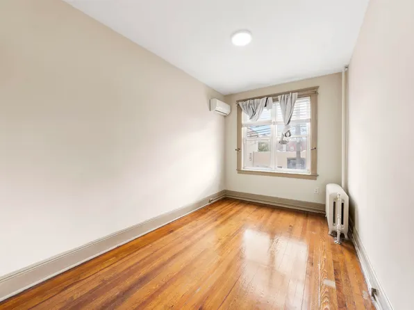 598 67th Street image 13 of 22